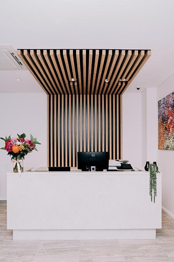 Toms Court Hotel Adelaide Exteriör bild